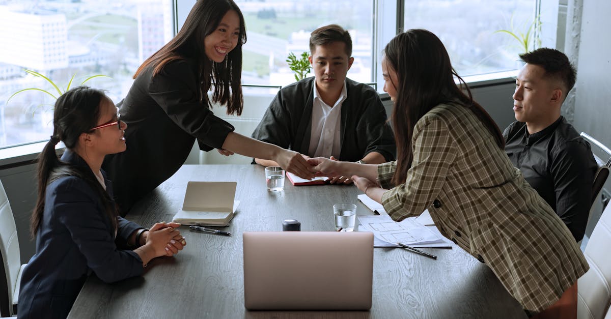 流量卡和社交媒体的合作