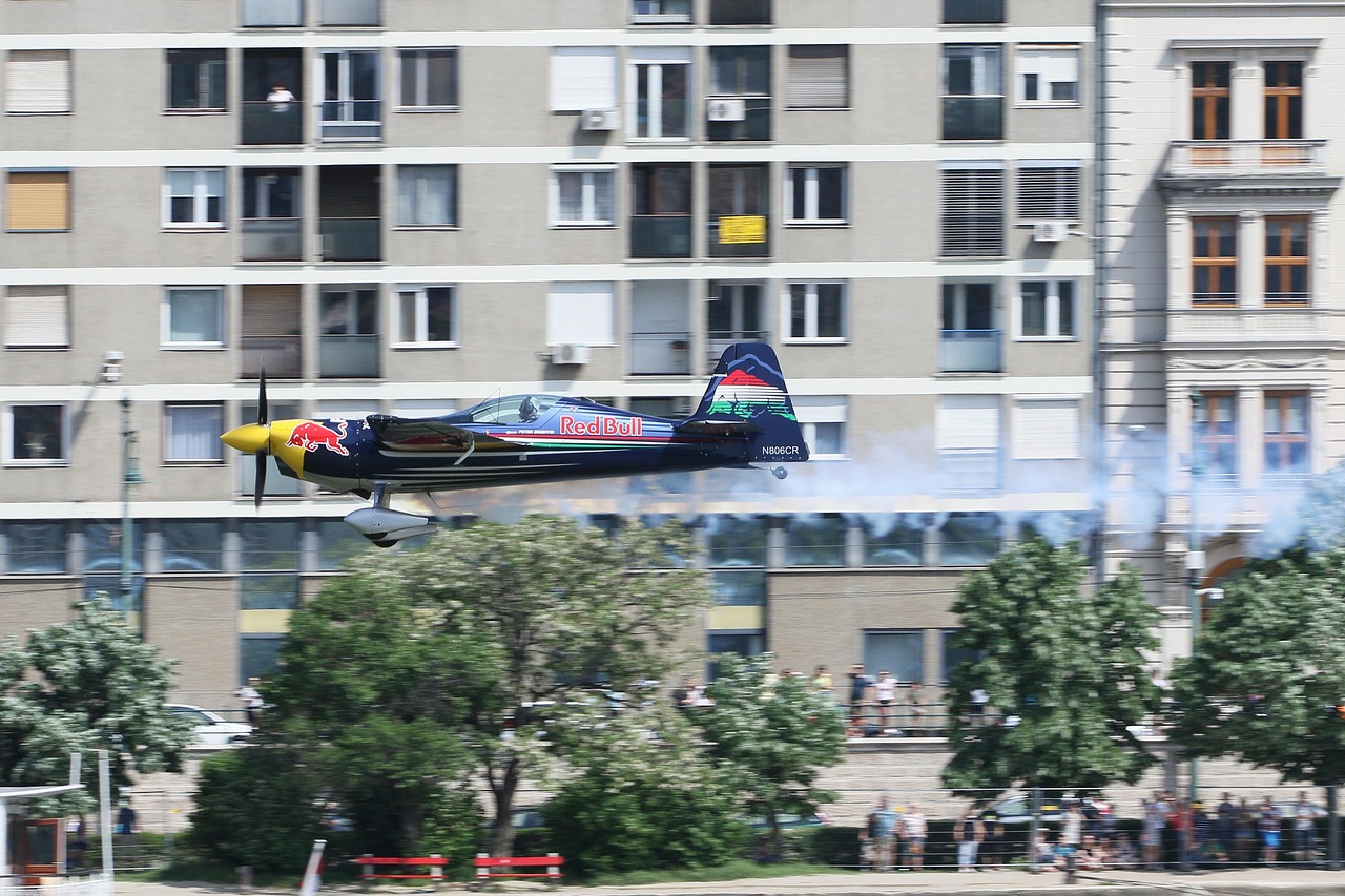 海航通信实名账号：如何通过短信提升商铺业绩  